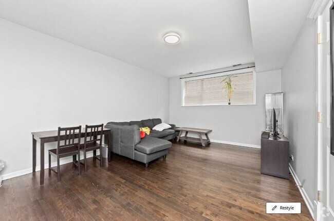 Building Photo - 2 bedroom in Chicago IL 60660 Unit G Rental