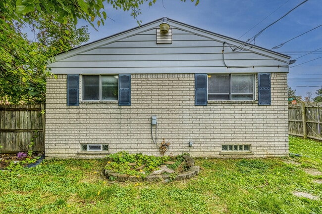 Photo - 11203 Toepfer Rd