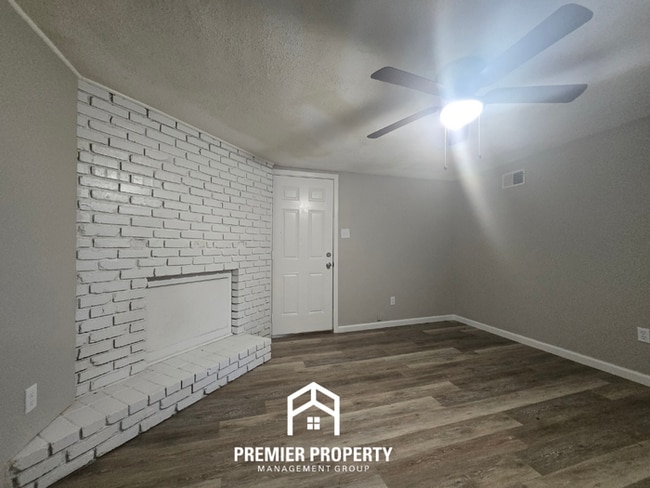 Photo - 8 St Celeste Dr