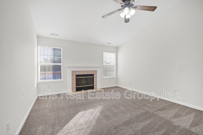 Photo - 439 Venus Dr