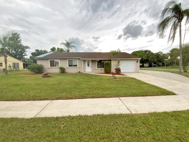 806 Tappen Ct NE - 806 Tappen Ct NE Casa