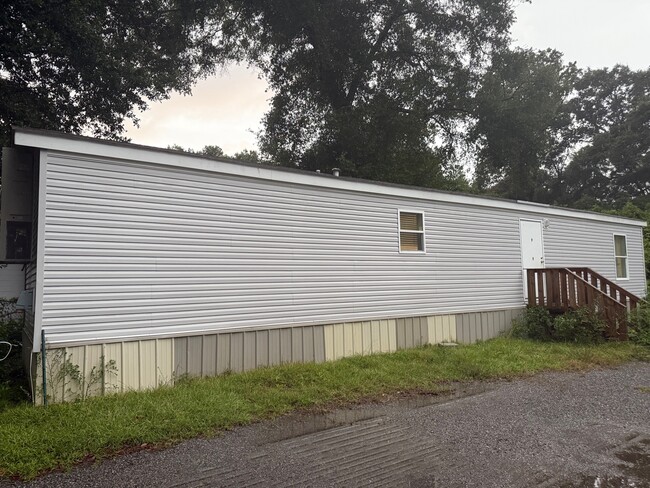 Building Photo - 140 E Ensley St