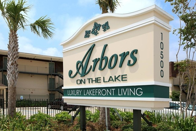 Arbors on the Lake Apartments - Arbors on the Lake Apartments