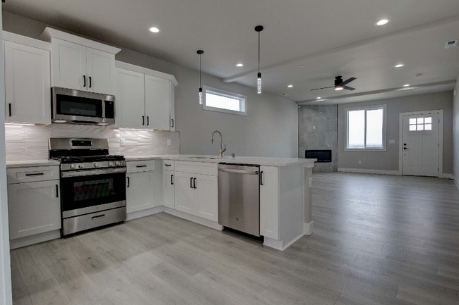 Photo - 711 Rio Vis Lp