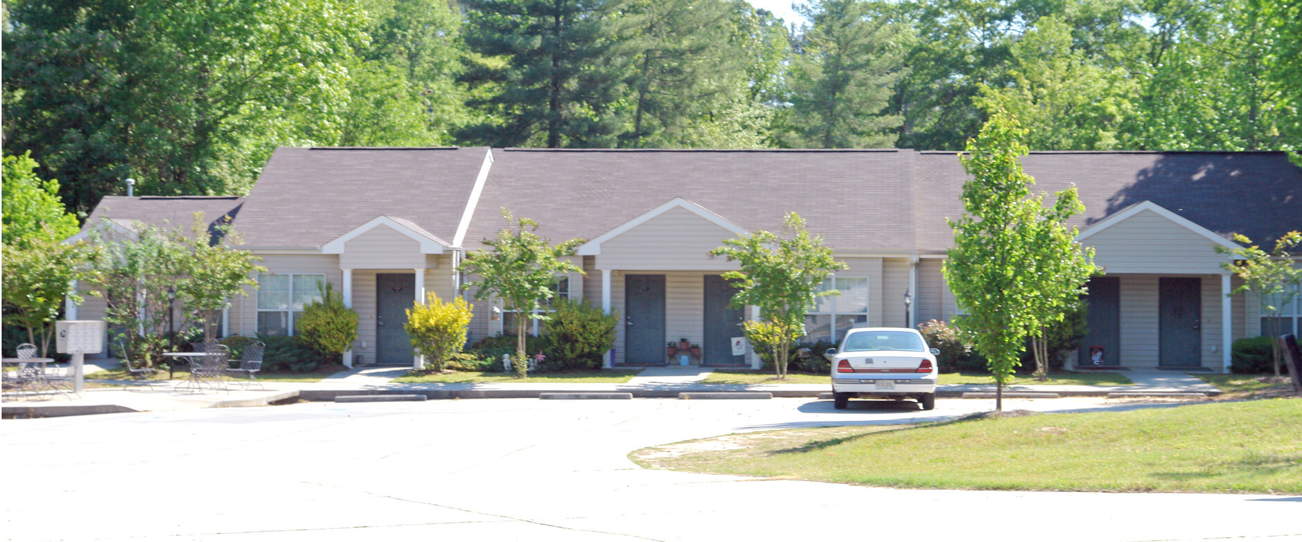 Lynndale West Apartments - Lynndale West Apartments