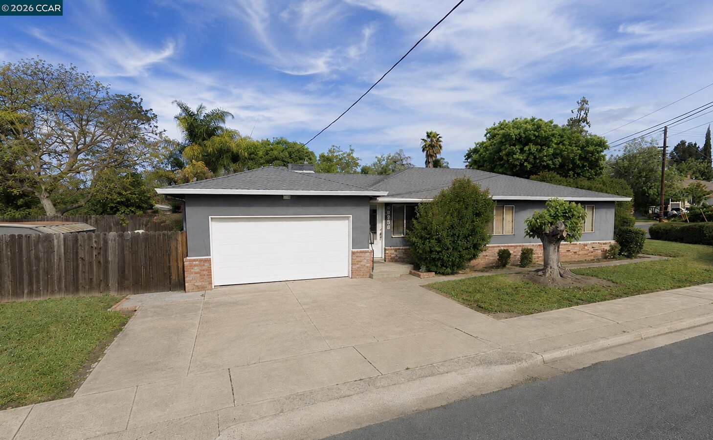 Photo - 2859 Foskett Ave