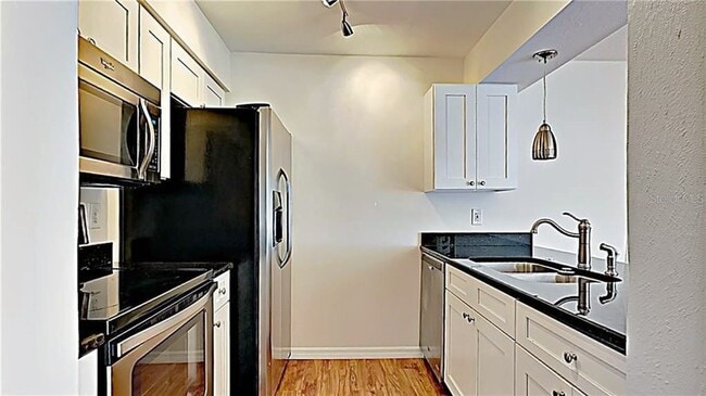 2198 - 304 S Habana Ave Unidad 3