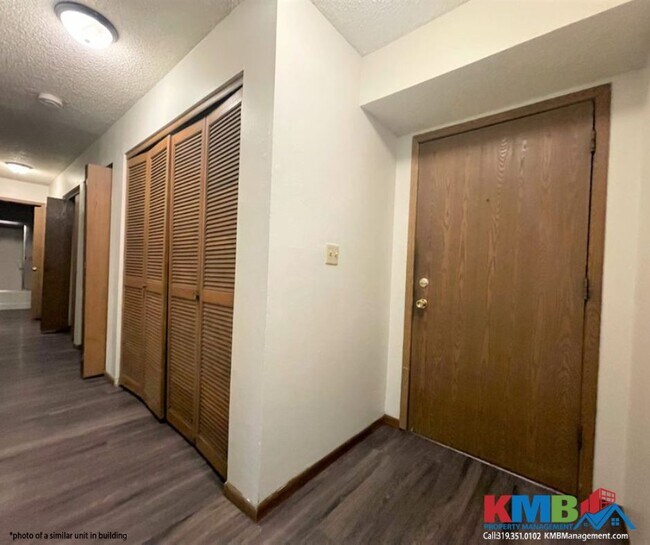 Photo - 418 S Van Buren St