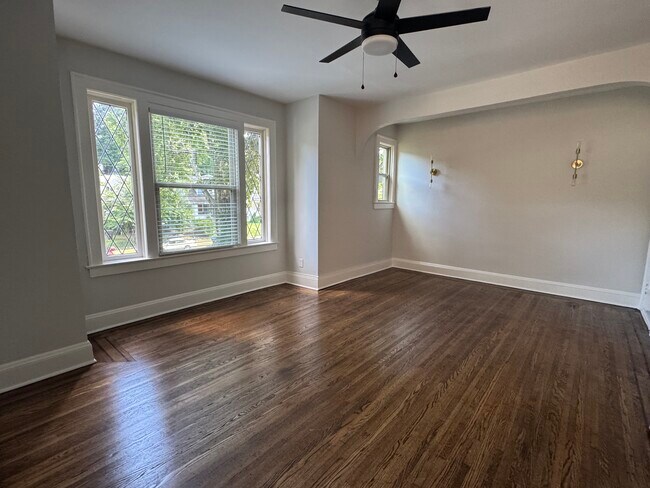 Photo - Speed Ave Apartments