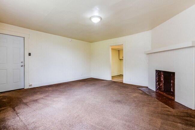 Photo - 137 Margaret St Unidad #1 Basement