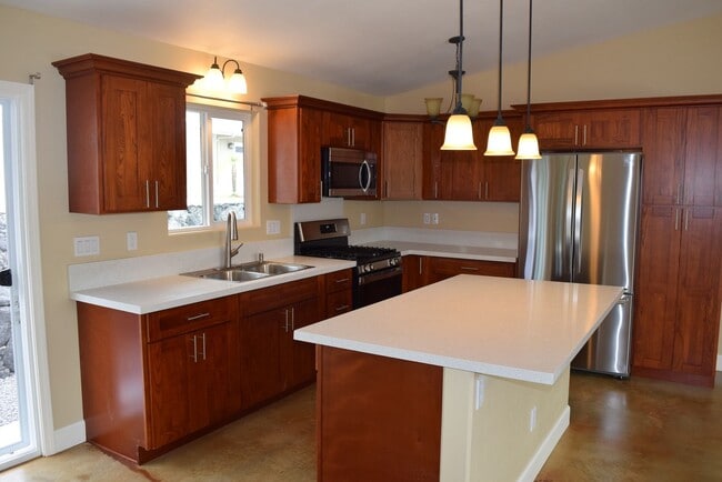 Photo - 1767 Kilauea Ave