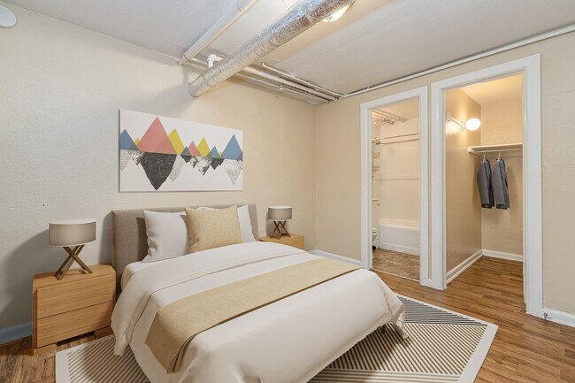 Photo - 1030 N Pearl St Unit 16