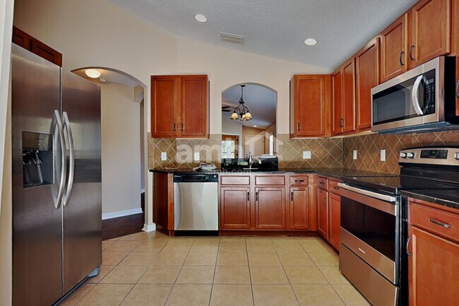 Photo - 18025 Cypress Bay Pky