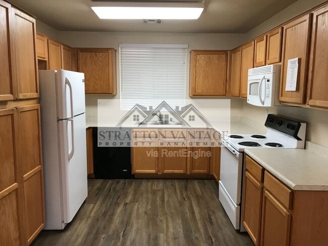 Photo - 2643 S 84th Gln