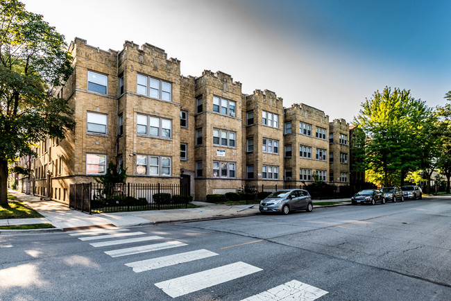 Building Photo - 7801-11 S Yates Blvd Rental