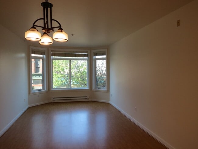 Photo - Incredible 1bed/1bath Condo Ideally Located in Belltown! Unit 315