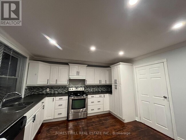 Photo - 1396 Leighland Rd Unit A