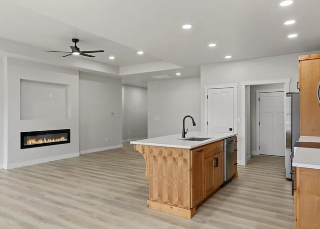 Photo - 3417 35th St W
