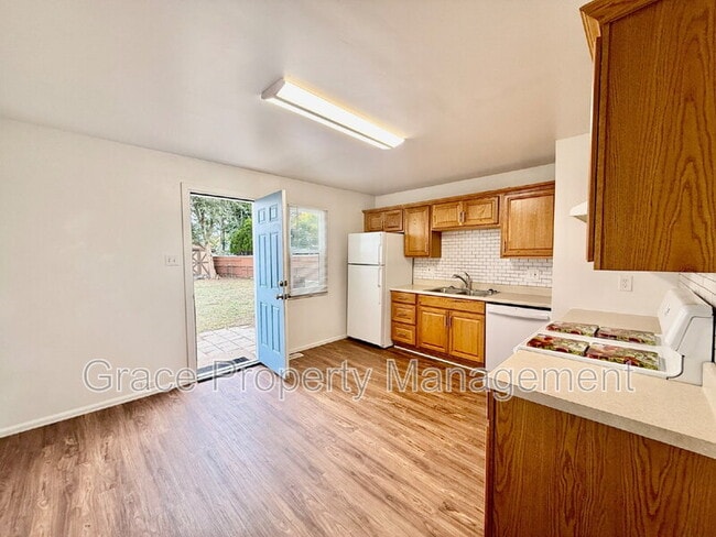 Photo - 6028 Forest Dr