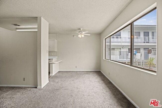 Building Photo - 1295 Federal Ave Unit 3 Rental