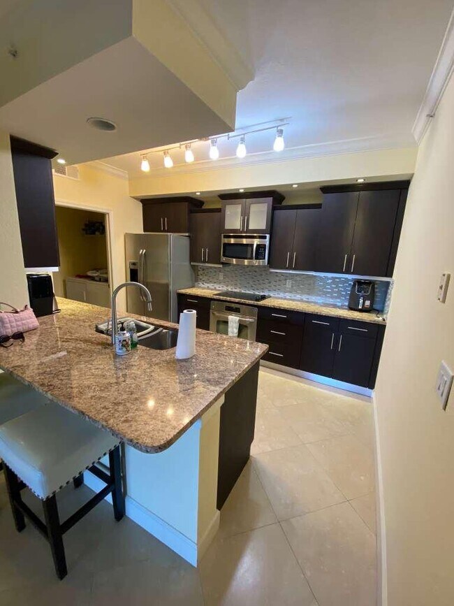 Photo - 4610 Saint Croix Ln Unit 1017