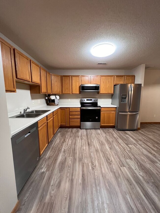 Photo - 2 Bedroom Town Home, FLEXIBLE MOVE IN DATE!