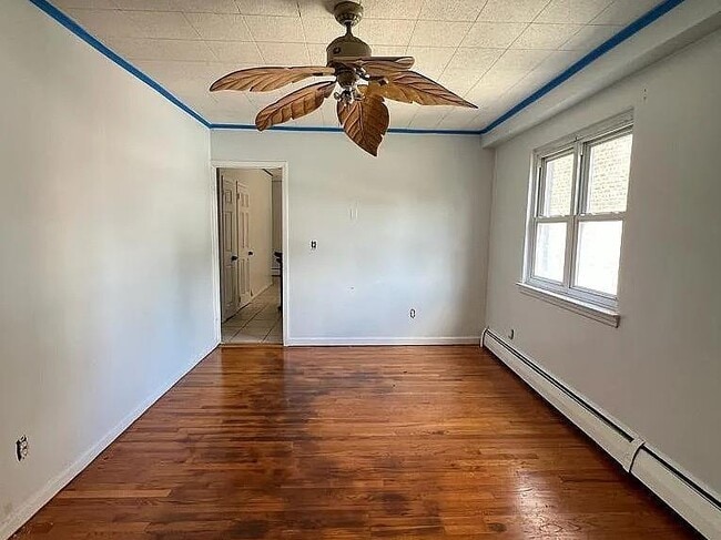 Photo - 2422 Wilson Ave