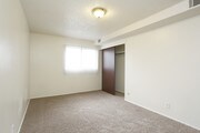 1BR, 1BA - 527 SF