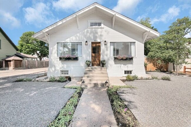 Photo - Elegant 1BR Basement Suite in Downtown His...