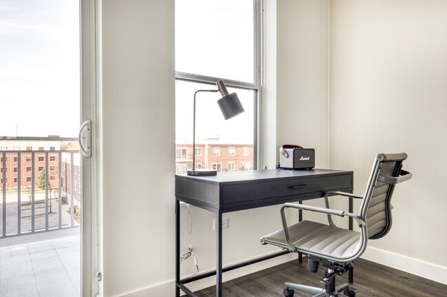 Photo - 100 N Addison Ave Unidad FL6-ID1277