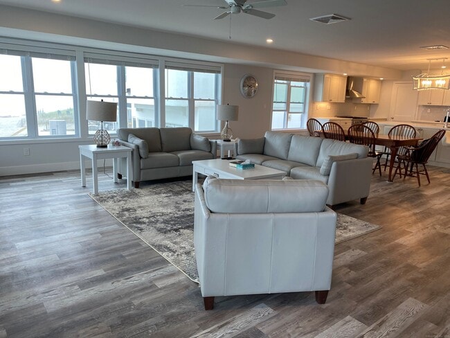 Photo - 1019 Fairfield Beach Rd