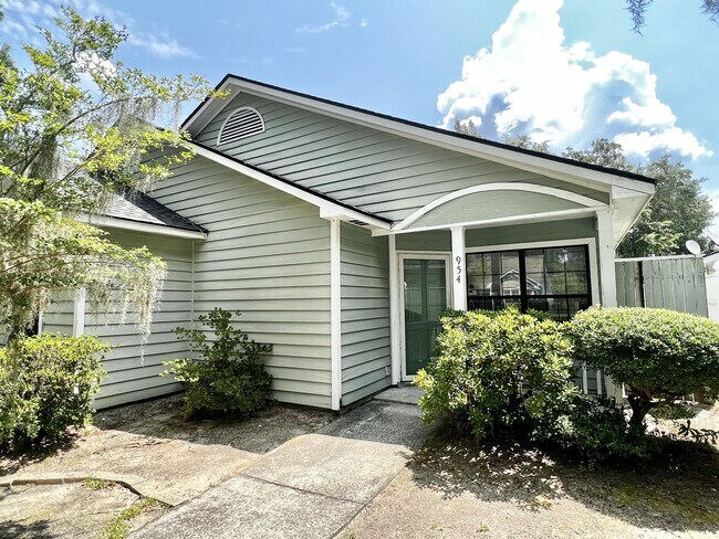 954 Oyster Cove Rd
