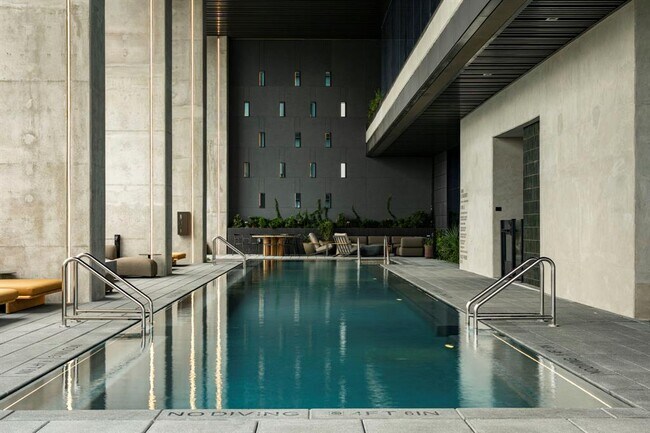 Photo - 610 Davis St Unidad 2812