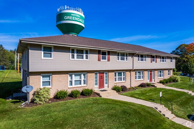 Photo - 7185-7195 Euston St