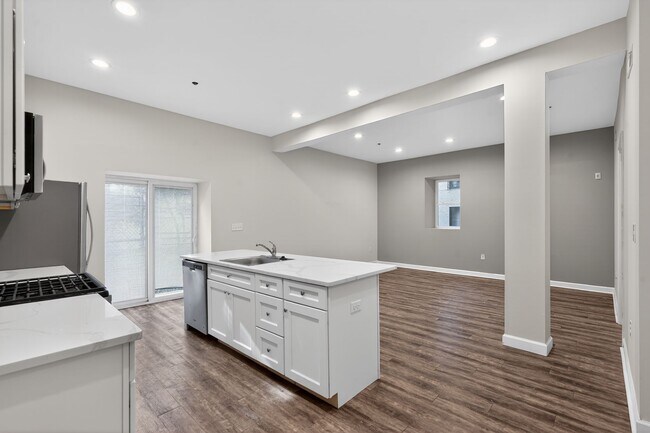 Photo - 980 N Marshall St Unit 2