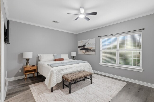 Photo - 9003 Bayview Cove Dr