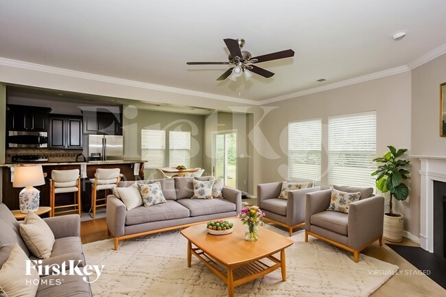 Photo - 2299 Isaac St