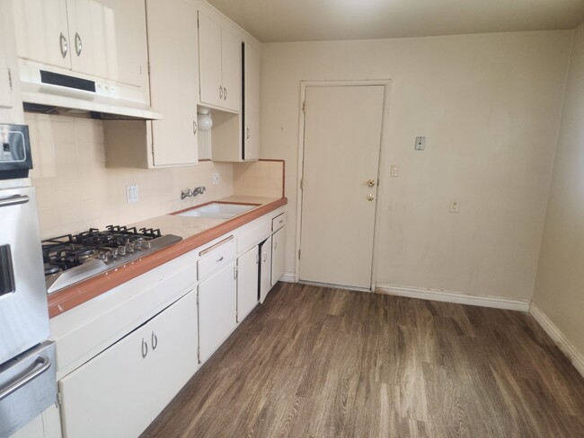 Photo - Affordable 2 bedroom, 1 Bath Lower Unit