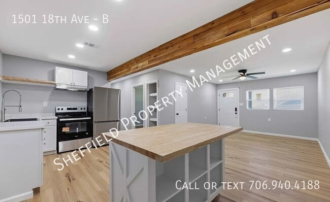 Building Photo - 1501 18th Ave