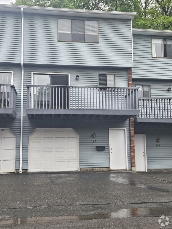 Building Photo - 573 Churchill Dr Unit 573 Rental