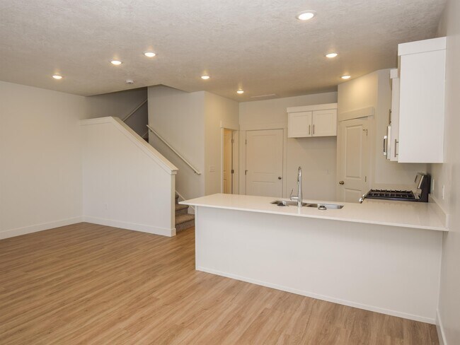 Photo - 3137 S 225 W