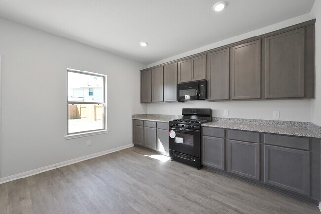 Photo - 2140 Cedar Bnd Dr
