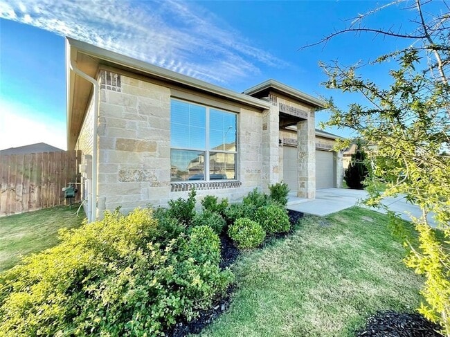 Photo - 16829 Aventura Ave