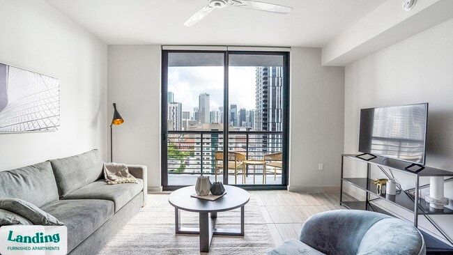 Photo - 698 NE 1st Ave Apartamento Unidad CMW-2003.1401741