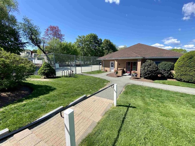 Photo - 609 Elmwood Dr