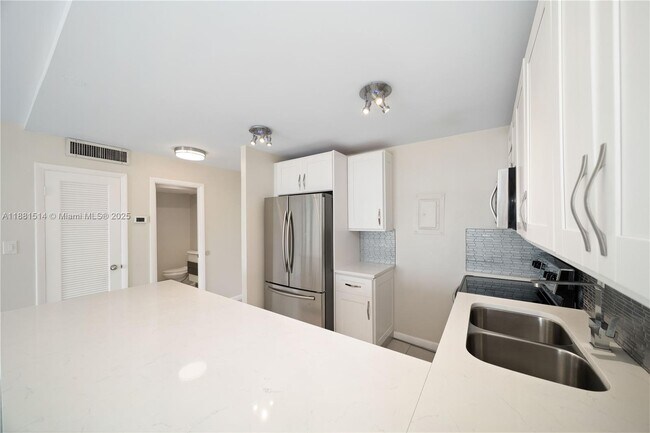 Photo - 16710 NE 9th Ave Unit 506