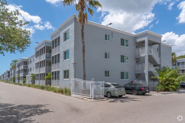 Sarasota Palms - Sarasota Palms Apartments