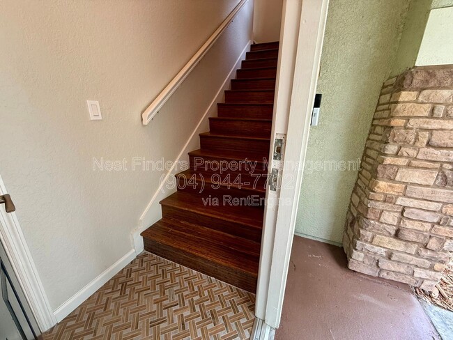 Photo - 8539 Gate Pkwy W