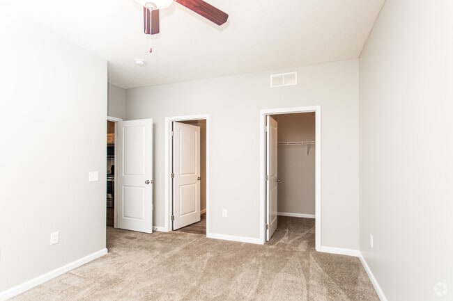 1BR, 1BA - 812 SF - Bentley Flat