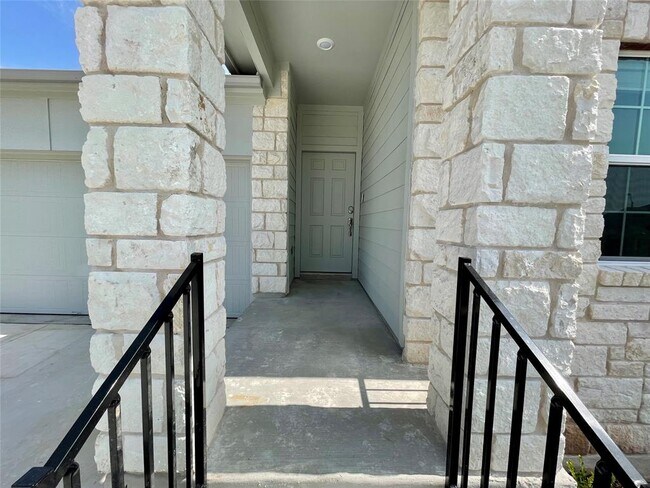 Photo - 3208 Kenner Dr